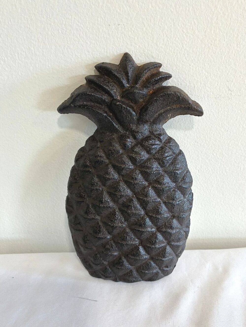 Vintage Cast Iron Pineapple Wall or Shelf Decor, Black Iron Hospitality Symbol,